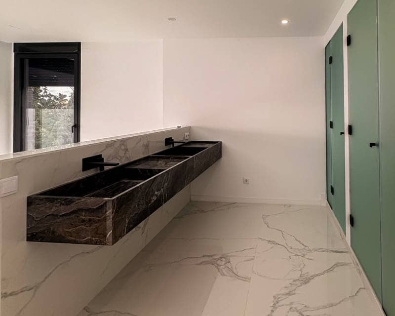 5 sypialnia Willa na sprzedaż w Coveta Fuma z basenem garażem - 2 700 000 € (Ref: 9554273)