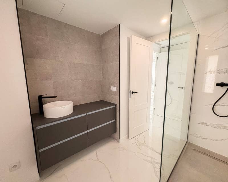 5 sypialnia Willa na sprzedaż w Coveta Fuma z basenem garażem - 2 700 000 € (Ref: 9554273)