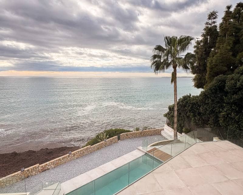 5 sypialnia Willa na sprzedaż w Coveta Fuma z basenem garażem - 2 700 000 € (Ref: 9554273)