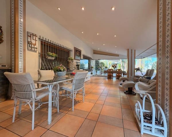 7 bedroom Finca/Country House for sale in Perleta - Maitino, Elche / Elx with pool garage - € 950,000 (Ref: 9559034)