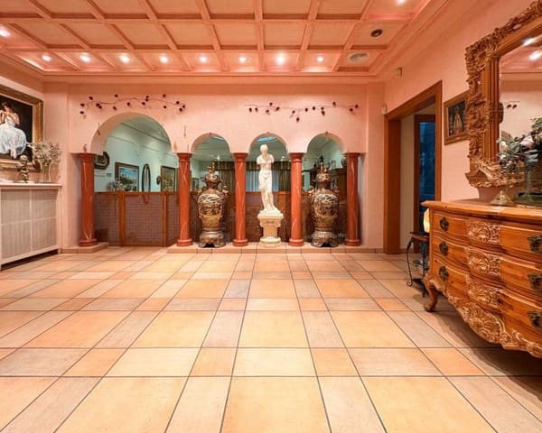 7 bedroom Finca/Country House for sale in Perleta - Maitino, Elche / Elx with pool garage - € 950,000 (Ref: 9559034)