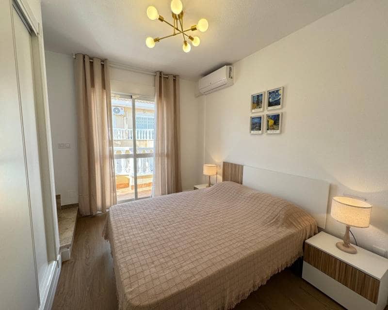 2 soveværelse Rækkehus til salg i Orihuela Costa med swimmingpool - € 179.000 (Ref: 9562240)