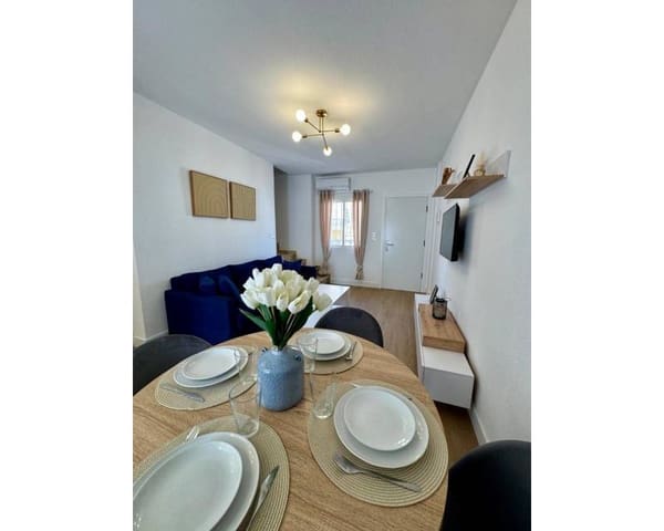 2 soveværelse Rækkehus til salg i Blue Lagoon med swimmingpool - € 179.000 (Ref: 9562240)