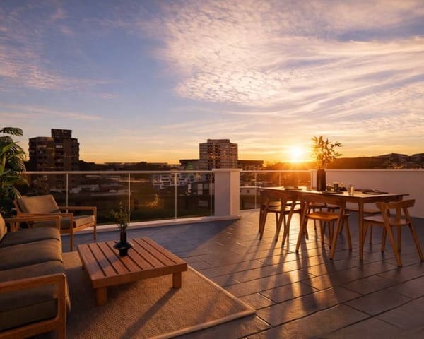 3 sypialnia Willa na sprzedaż w Centro, Los Alcázares z basenem garażem - 590 000 € (Ref: 9563784)