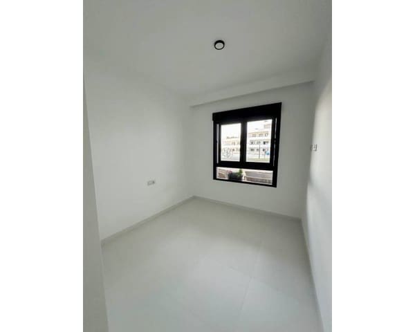 2 makuuhuone Huoneisto myytävänä paikassa San Miguel de Salinas mukana uima-altaan 
autotalli - 220 000 € (Ref: 9563789)