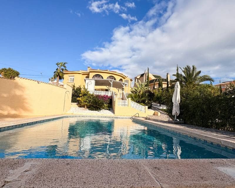 5 camera da letto Villa in vendita in Ciudad Quesada con piscina - 695.000 € (Rif: 9571733)