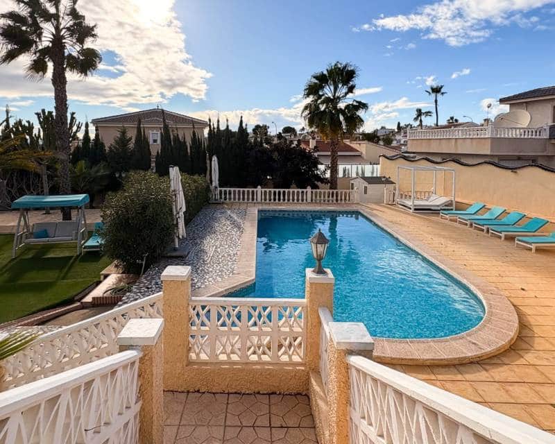 5 camera da letto Villa in vendita in Ciudad Quesada con piscina - 695.000 € (Rif: 9571733)