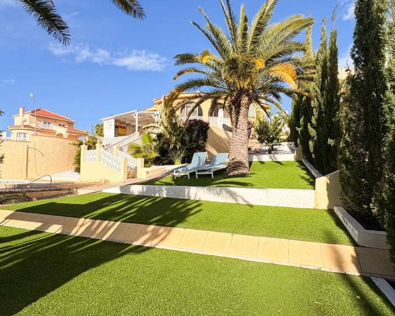 5 camera da letto Villa in vendita in Ciudad Quesada con piscina - 695.000 € (Rif: 9571733)