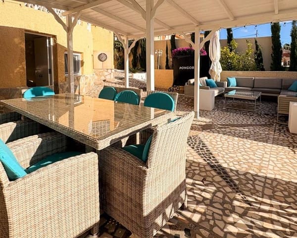 5 camera da letto Villa in vendita in Ciudad Quesada, Rojales con piscina - 695.000 € (Rif: 9571733)