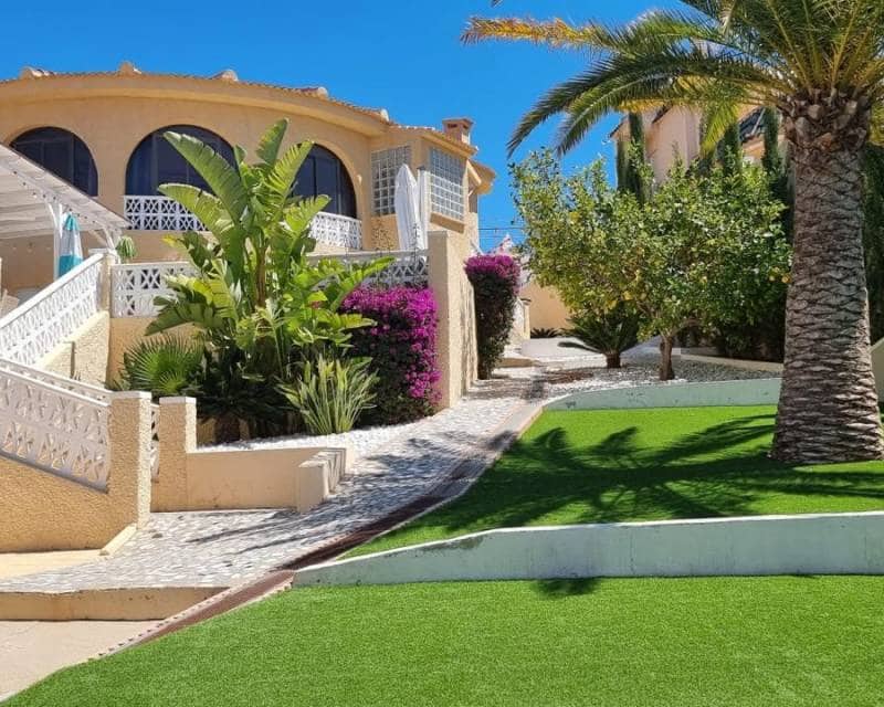 5 bedroom Villa for sale in Ciudad Quesada with pool - € 640,000 (Ref: 9571733)