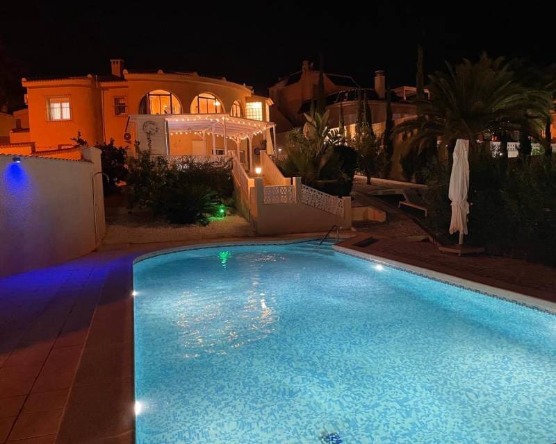 5 bedroom Villa for sale in Ciudad Quesada with pool - € 640,000 (Ref: 9571733)