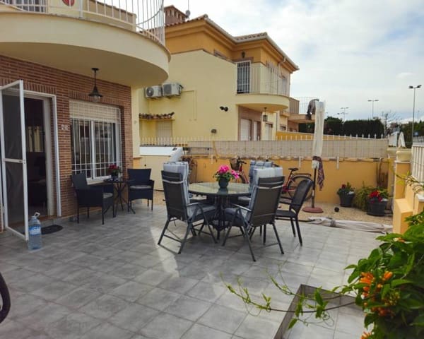 3 camera da letto Villetta Bifamiliare in vendita in Villamartin, Orihuela con piscina - 239.000 € (Rif: 9580327)