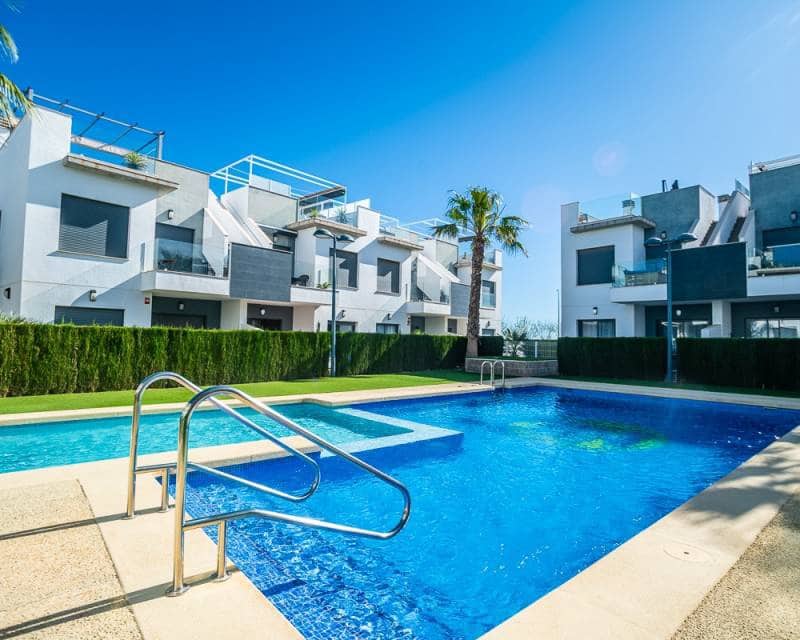 2 Zimmer Penthouse zu verkaufen in Pilar de la Horadada mit Pool - 229.500 € (Ref: 9580438)