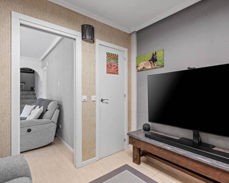 5 soveværelse Lejlighed til salg i Ciudad Quesada med swimmingpool garage - € 276.000 (Ref: 9585050)