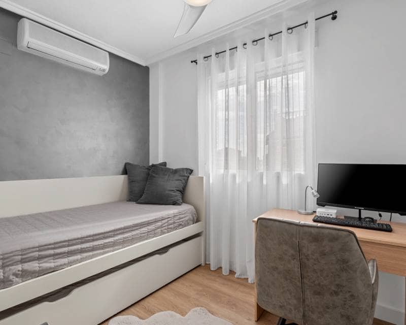 5 soveværelse Lejlighed til salg i Ciudad Quesada med swimmingpool garage - € 276.000 (Ref: 9585050)