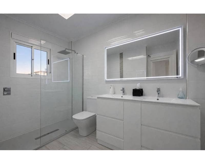 2 chambre Villa/Maison Mitoyenne à vendre à La Zenia avec piscine - 230 000 € (Ref: 9588356)