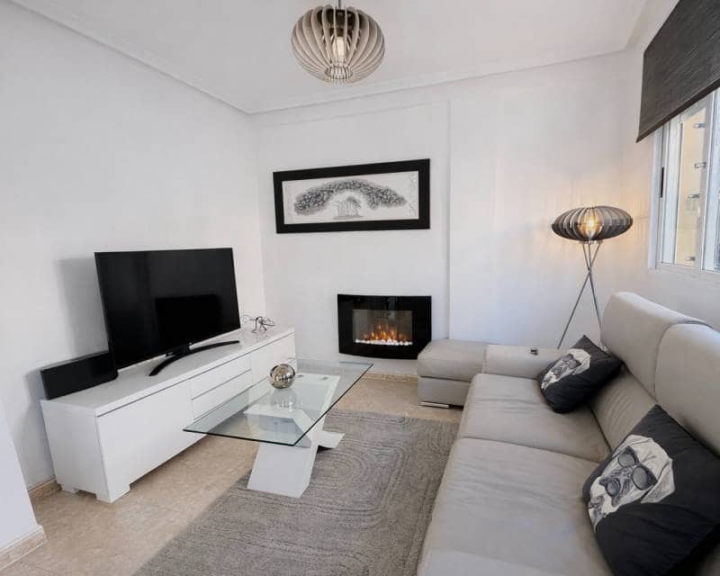 2 chambre Villa/Maison Mitoyenne à vendre à La Zenia avec piscine - 230 000 € (Ref: 9588356)