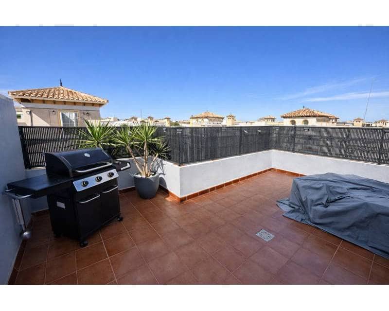 2 chambre Villa/Maison Mitoyenne à vendre à La Zenia avec piscine - 230 000 € (Ref: 9588356)