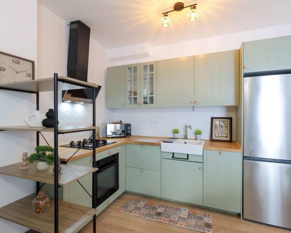 4 bedroom Apartment for sale in Centro - Muelle Pesquero, Torrevieja - € 199,000 (Ref: 9592115)