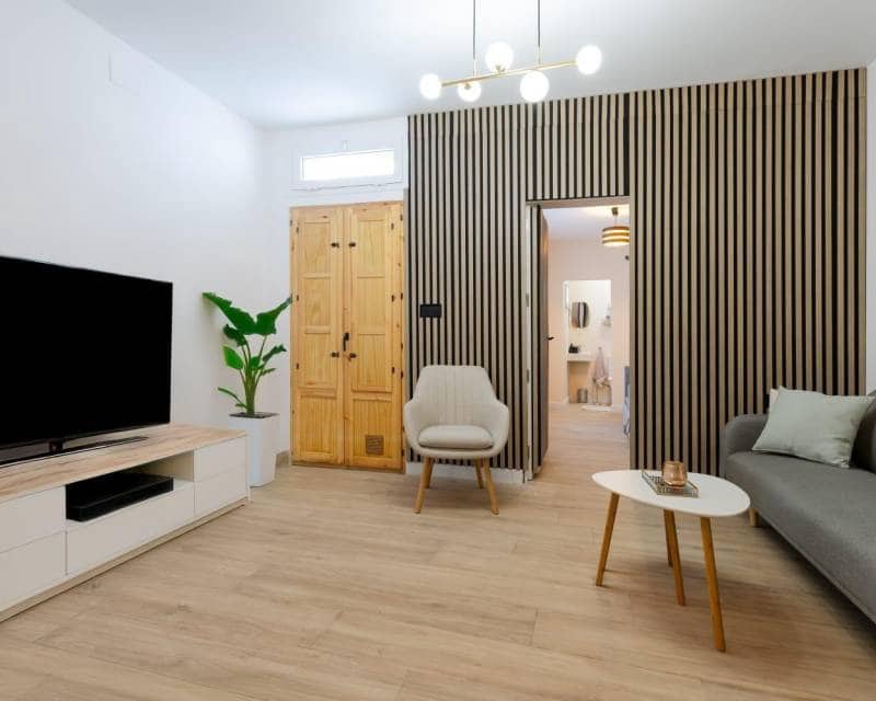 4 bedroom Apartment for sale in Torrevieja - € 199,000 (Ref: 9592115)