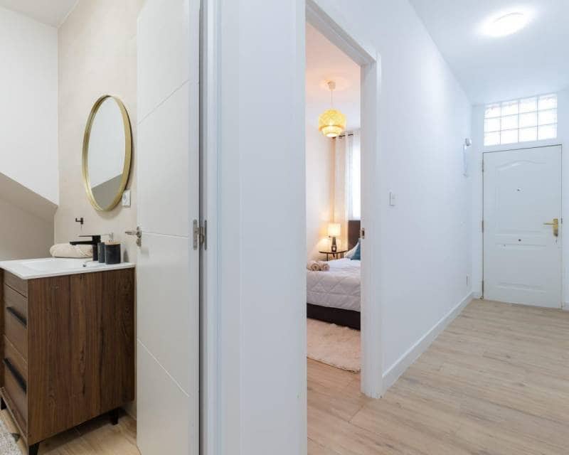 4 bedroom Apartment for sale in Torrevieja - € 199,000 (Ref: 9592115)