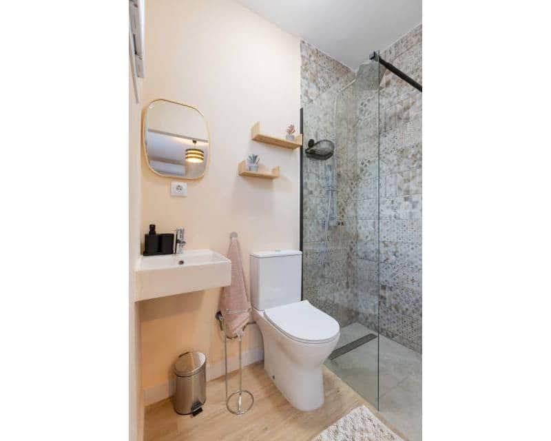 4 bedroom Apartment for sale in Torrevieja - € 199,000 (Ref: 9592115)