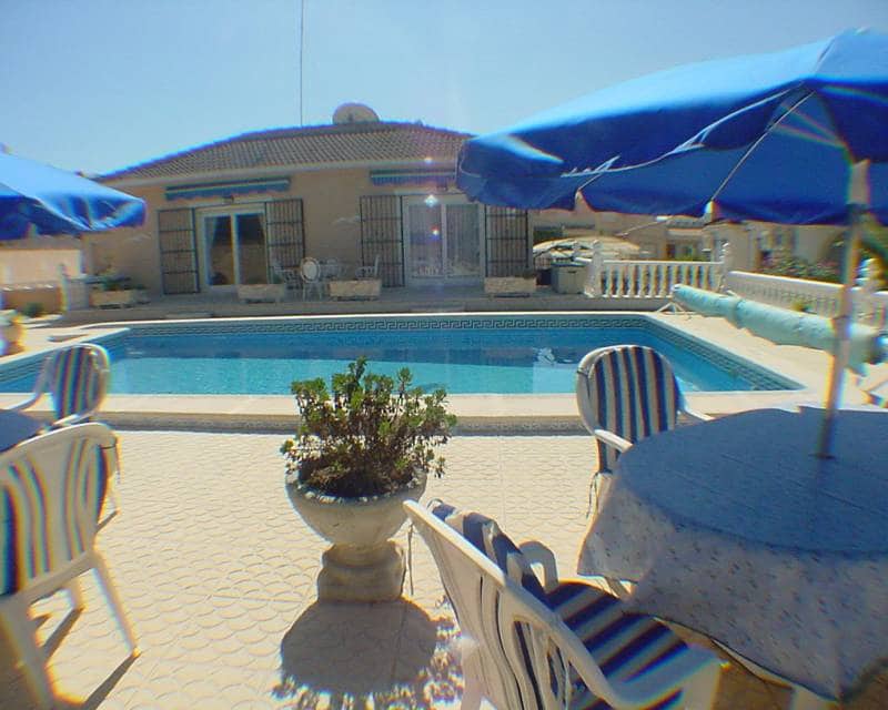 2 quarto Moradia para venda em Los Balcones com piscina garagem - 325 000 € (Ref: 9592116)