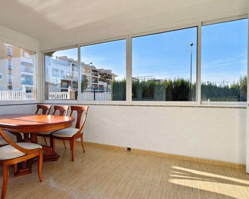 4 soveværelse Villa til salg i Villamartin med swimmingpool garage - € 470.000 (Ref: 9593155)