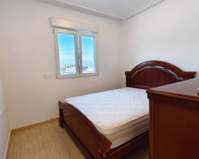 4 soveværelse Villa til salg i Villamartin med swimmingpool garage - € 470.000 (Ref: 9593155)