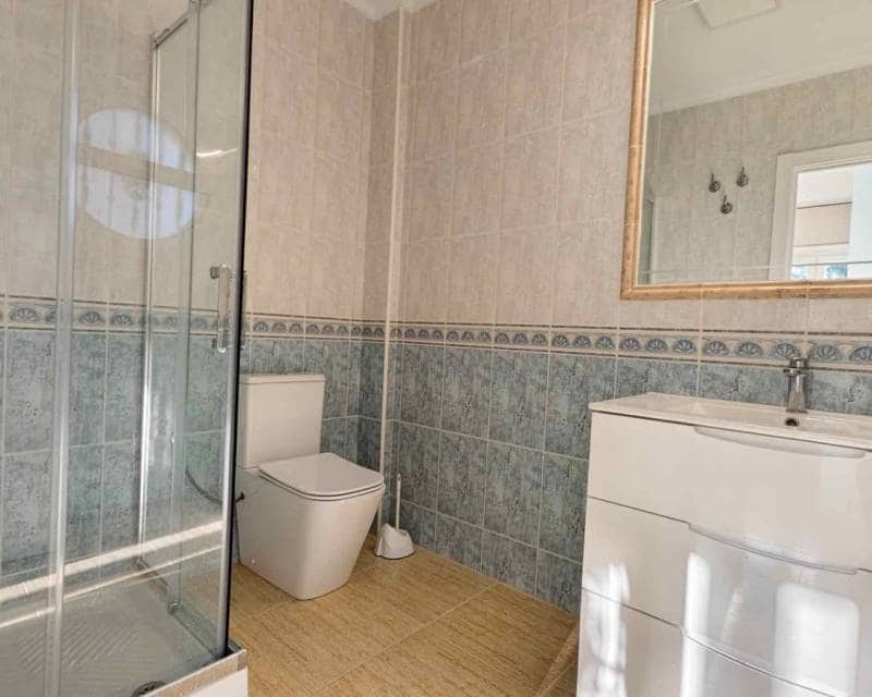 4 soveværelse Villa til salg i Villamartin med swimmingpool garage - € 470.000 (Ref: 9593155)