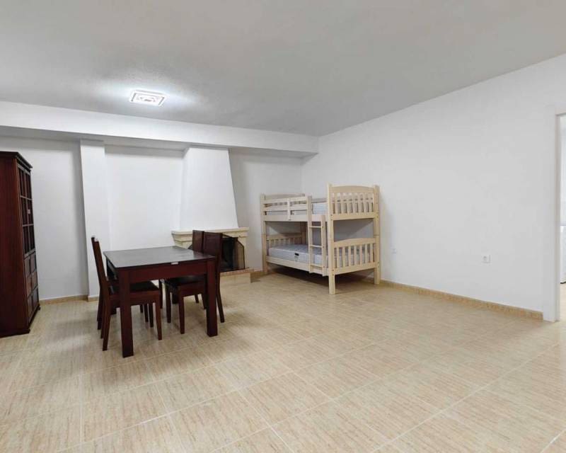 4 soveværelse Villa til salg i Villamartin med swimmingpool garage - € 470.000 (Ref: 9593155)