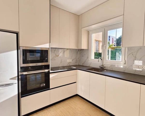 4 soveværelse Villa til salg i Villamartin, Orihuela med swimmingpool garage - € 470.000 (Ref: 9593155)