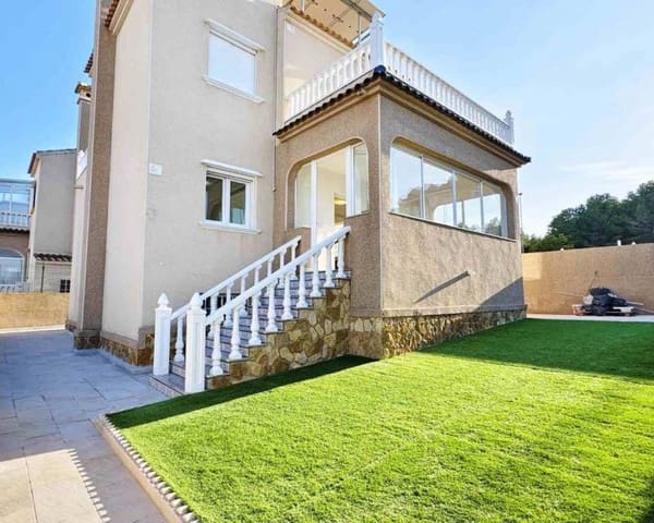 4 soveværelse Villa til salg i Villamartin, Orihuela med swimmingpool garage - € 470.000 (Ref: 9593155)