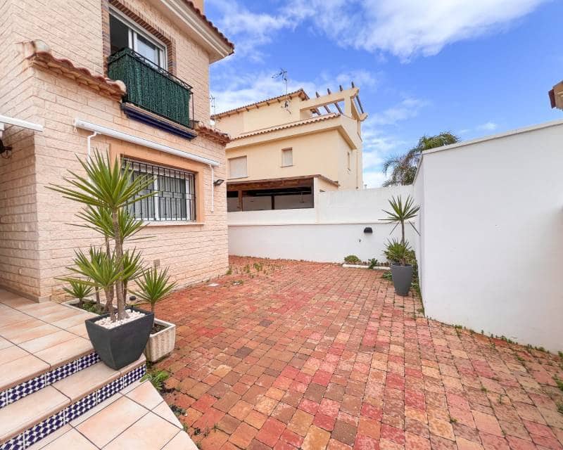 3 quarto Moradia Geminada para venda em Pilar de la Horadada com piscina - 369 000 € (Ref: 9596766)