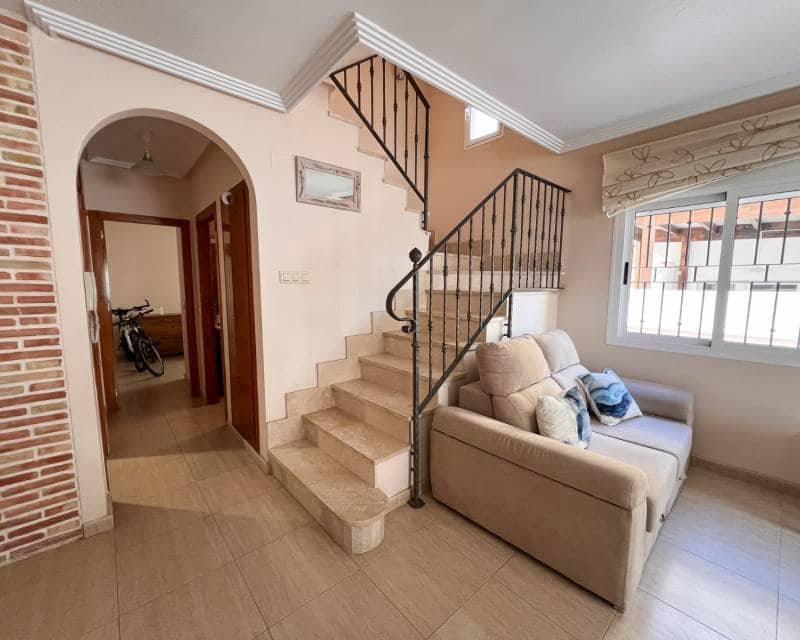 3 quarto Moradia Geminada para venda em Pilar de la Horadada com piscina - 369 000 € (Ref: 9596766)