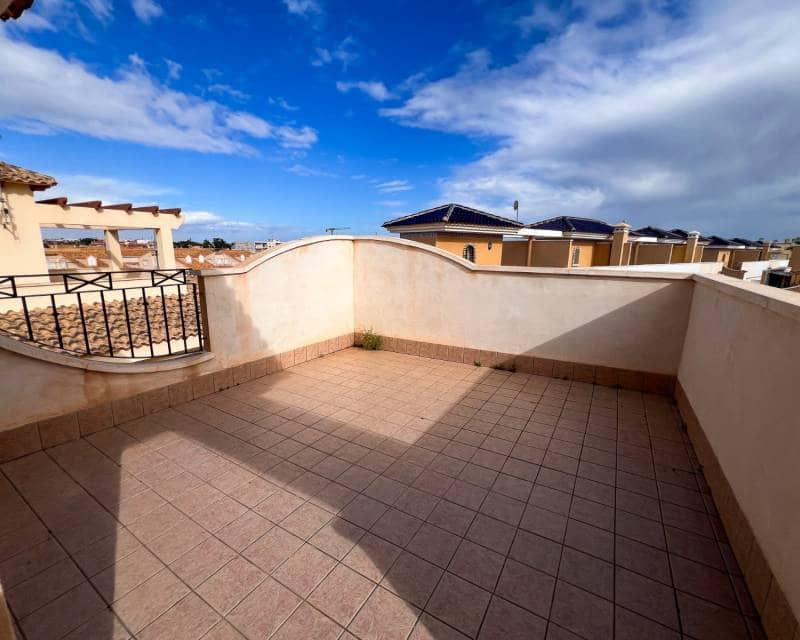 3 quarto Moradia Geminada para venda em Pilar de la Horadada com piscina - 369 000 € (Ref: 9596766)