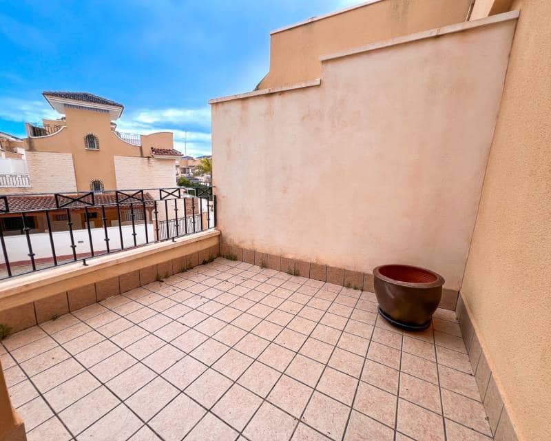 3 quarto Moradia Geminada para venda em Pilar de la Horadada com piscina - 369 000 € (Ref: 9596766)