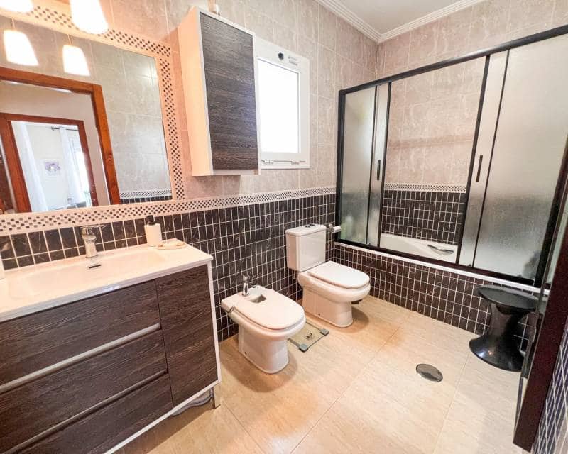 3 quarto Moradia Geminada para venda em Pilar de la Horadada com piscina - 369 000 € (Ref: 9596766)