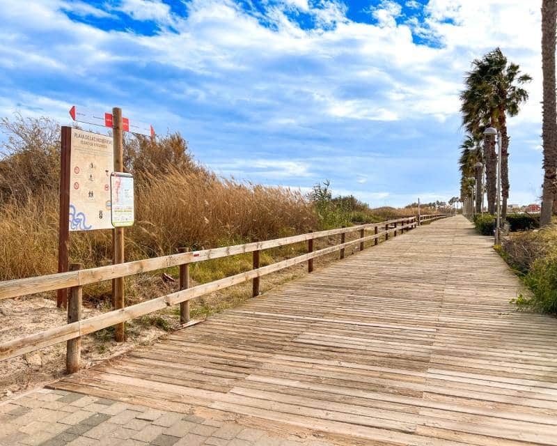 3 quarto Moradia Geminada para venda em Pilar de la Horadada com piscina - 369 000 € (Ref: 9596766)