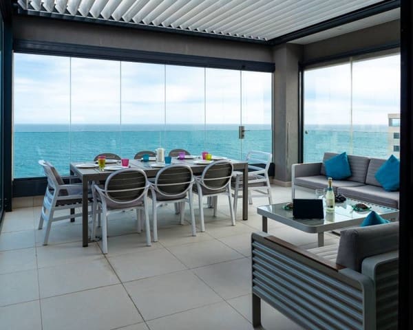 4 chambre Penthouse à vendre à Punta Prima, Orihuela avec piscine garage - 765 000 € (Ref: 9598266)