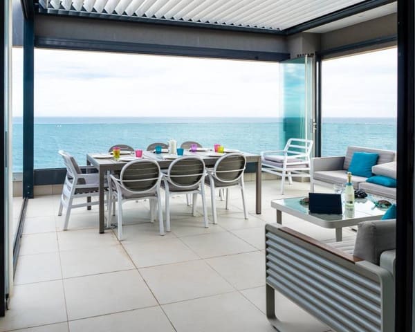 4 chambre Penthouse à vendre à Punta Prima, Orihuela avec piscine garage - 765 000 € (Ref: 9598266)