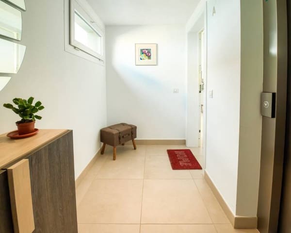 4 chambre Penthouse à vendre à Punta Prima, Orihuela avec piscine garage - 765 000 € (Ref: 9598266)