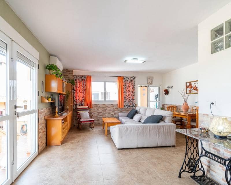 5 soveværelse Rækkehus til salg i Torremendo med swimmingpool garage - € 249.000 (Ref: 9603387)