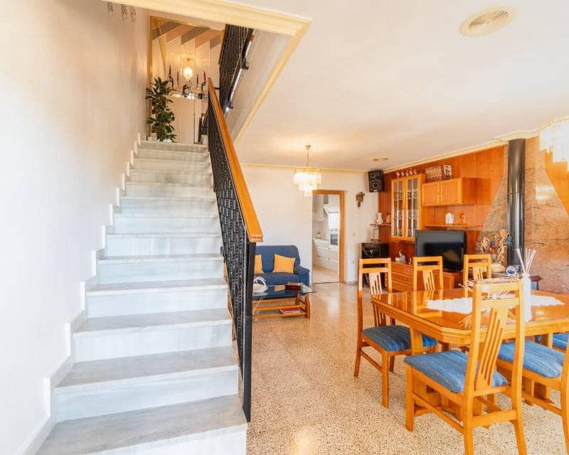 5 soveværelse Rækkehus til salg i Torremendo med swimmingpool garage - € 249.000 (Ref: 9603387)