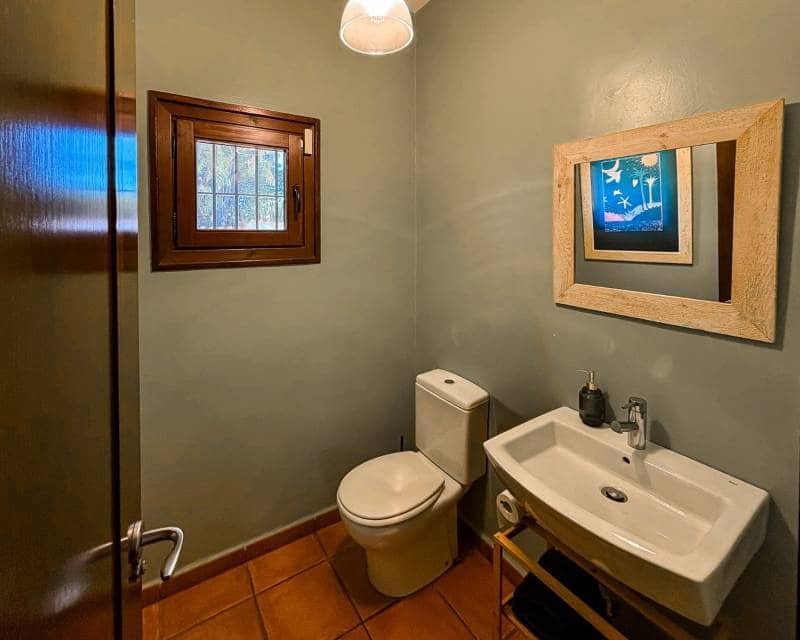 Chalet de 4 habitaciones en Santa Pola en venta con piscina - 890.000 € (Ref: 9603531)