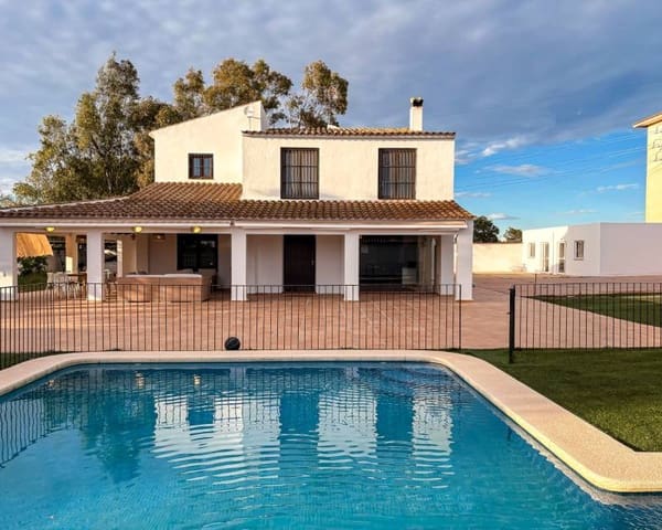 Chalet de 4 habitaciones en Noroeste, Santa Pola en venta con piscina - 890.000 € (Ref: 9603531)