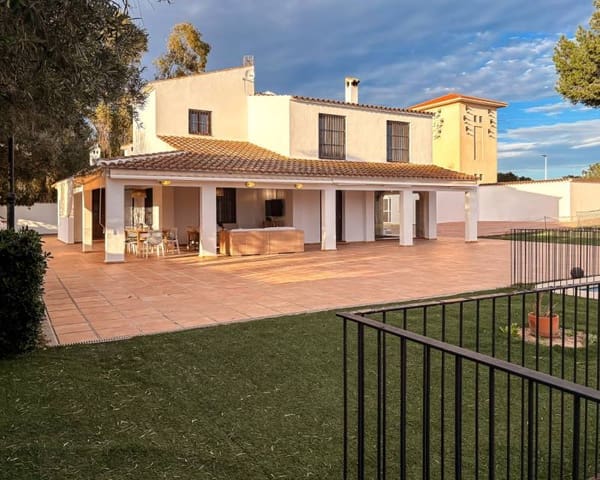 Chalet de 4 habitaciones en Noroeste, Santa Pola en venta con piscina - 890.000 € (Ref: 9603531)