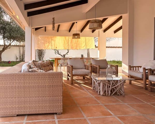 Chalet de 4 habitaciones en Noroeste, Santa Pola en venta con piscina - 890.000 € (Ref: 9603531)