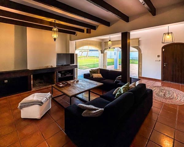 Chalet de 4 habitaciones en Noroeste, Santa Pola en venta con piscina - 890.000 € (Ref: 9603531)