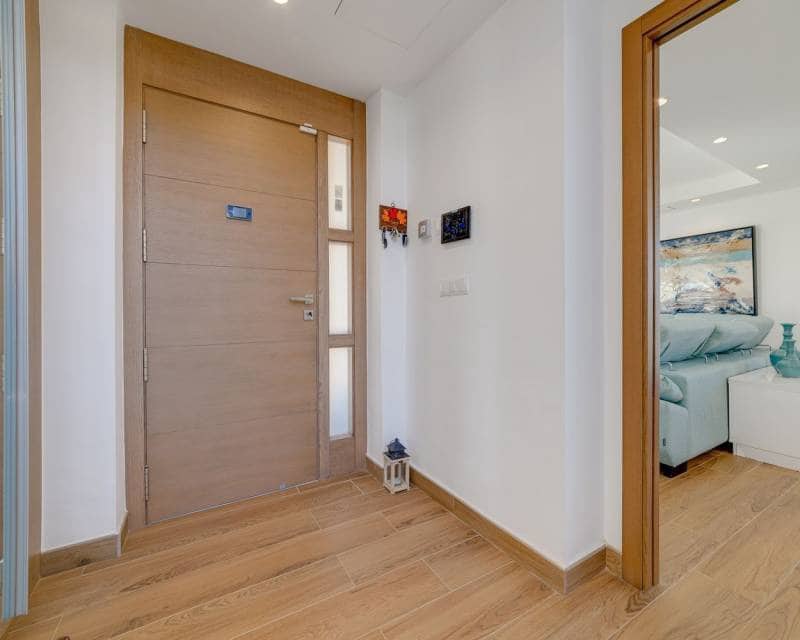 4 sovrum Villa till salu i Torrevieja med pool garage - 1 275 000 € (Ref: 9603532)